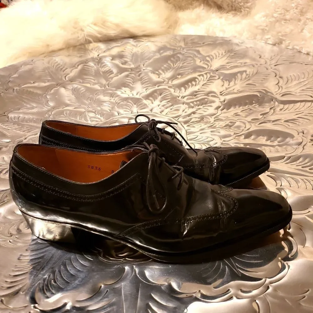 Gravati black patent/ tender size 8 narrow